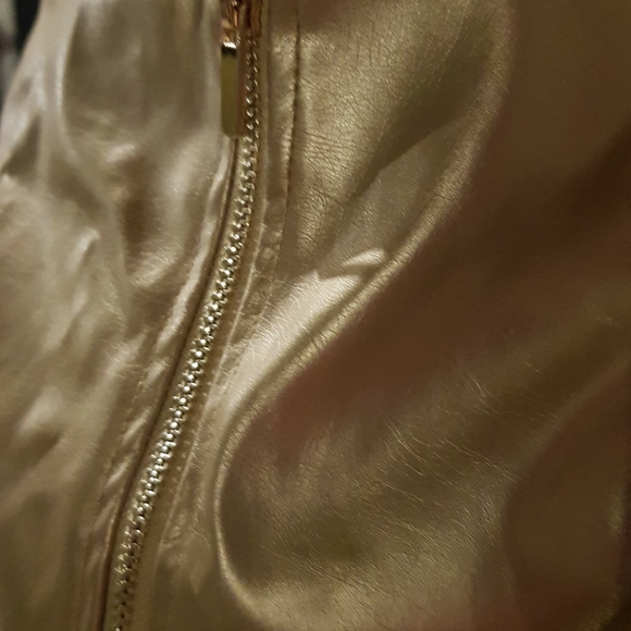 Gold skirt - Picture 4 of 5